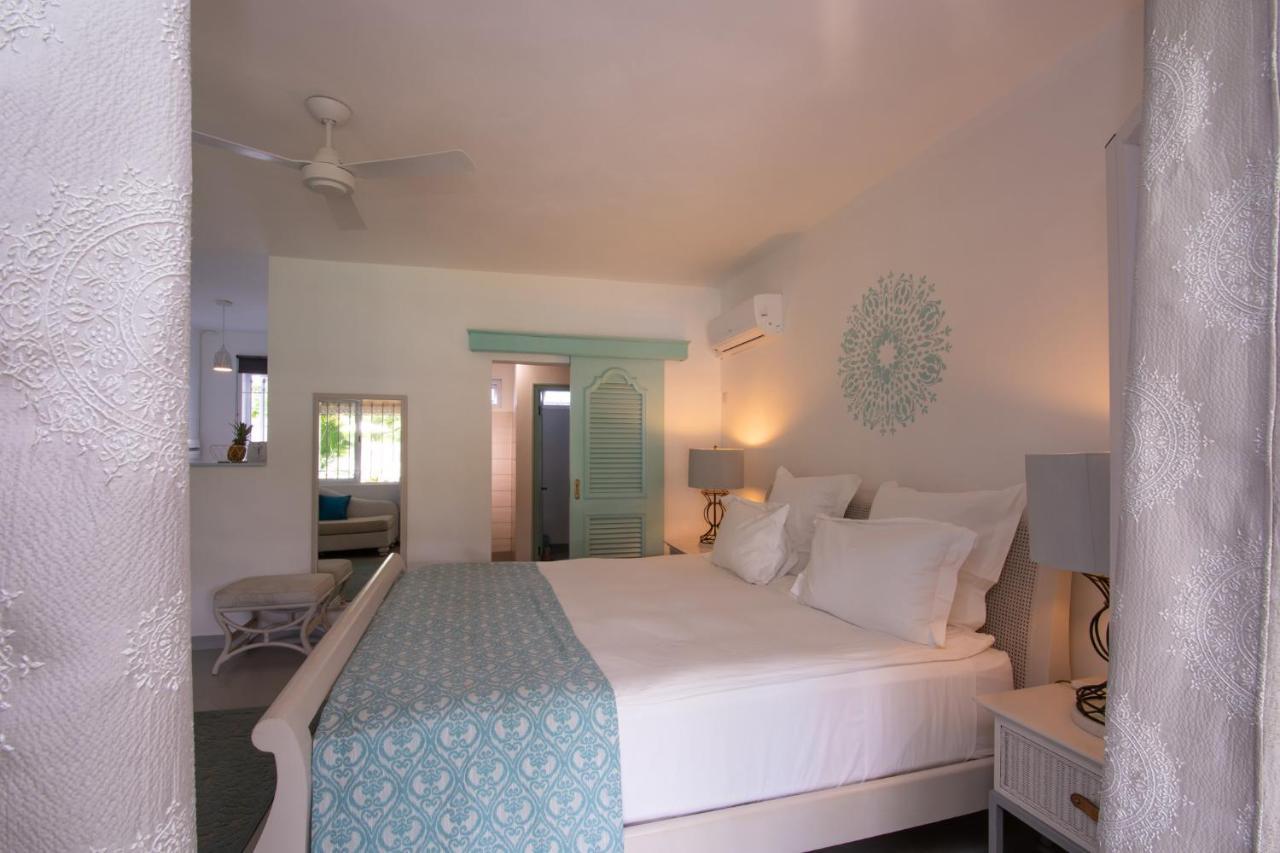 Le Mandala Moris Guesthouse Pointe Aux Canonniers Grand Baie Exterior foto