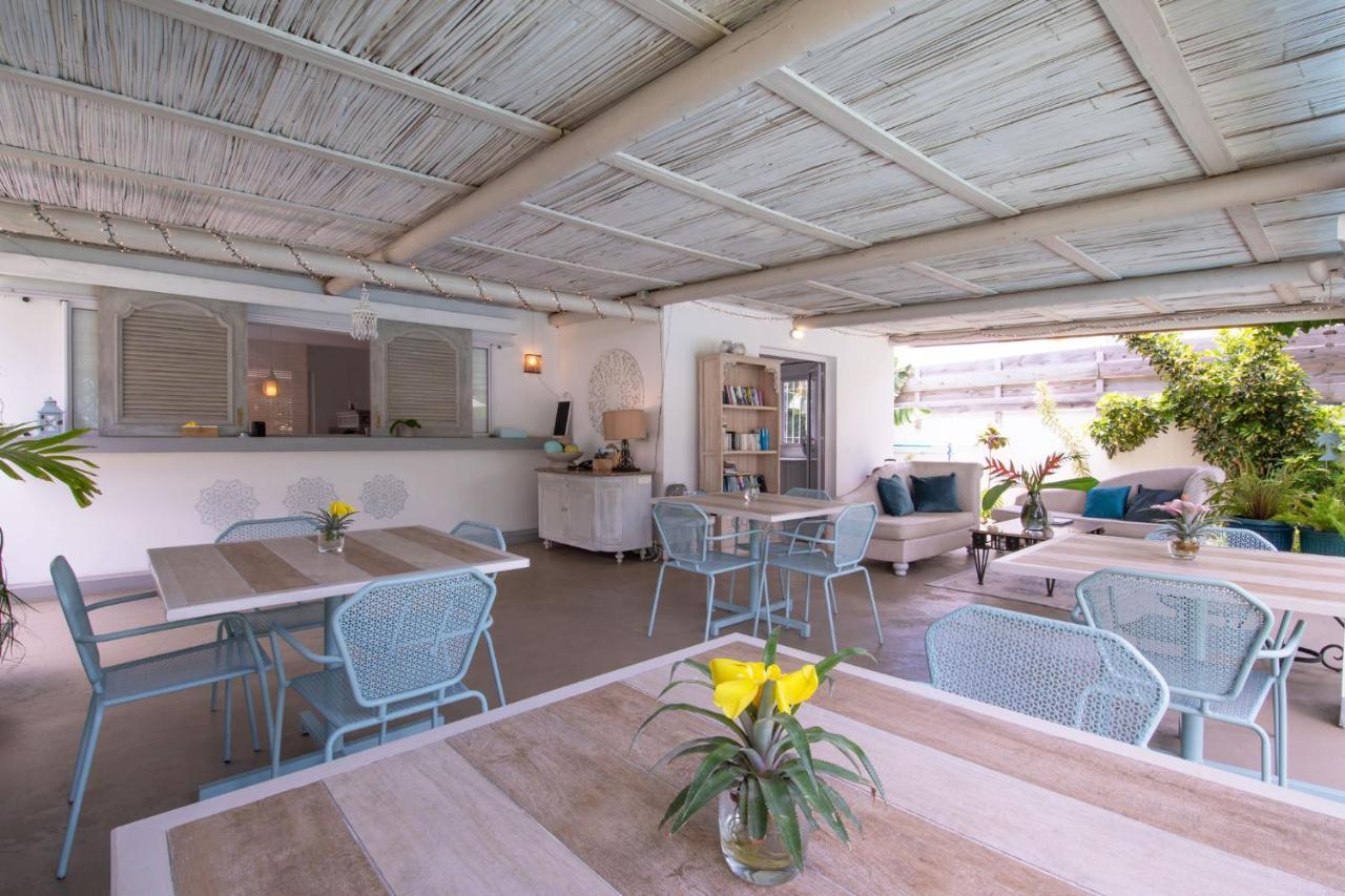 Le Mandala Moris Guesthouse Pointe Aux Canonniers Grand Baie Exterior foto